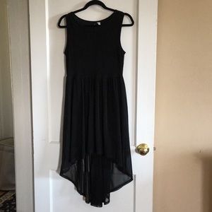 H&M Women’s Black high low dress!